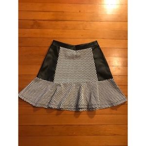 Soprano black and white skirt